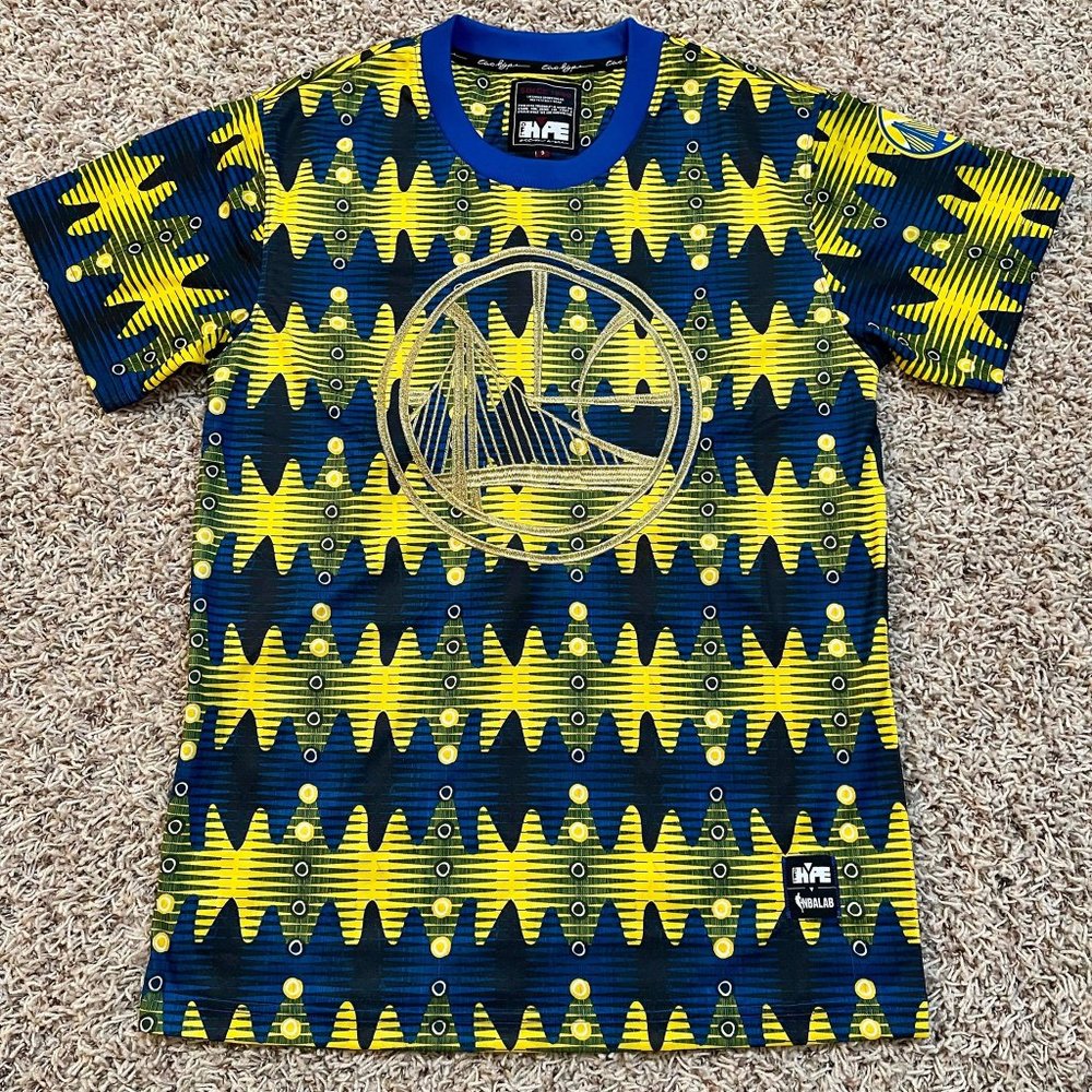 Two Hype Golden State Warriors Print Men's Performance T-Shirt, Size Small